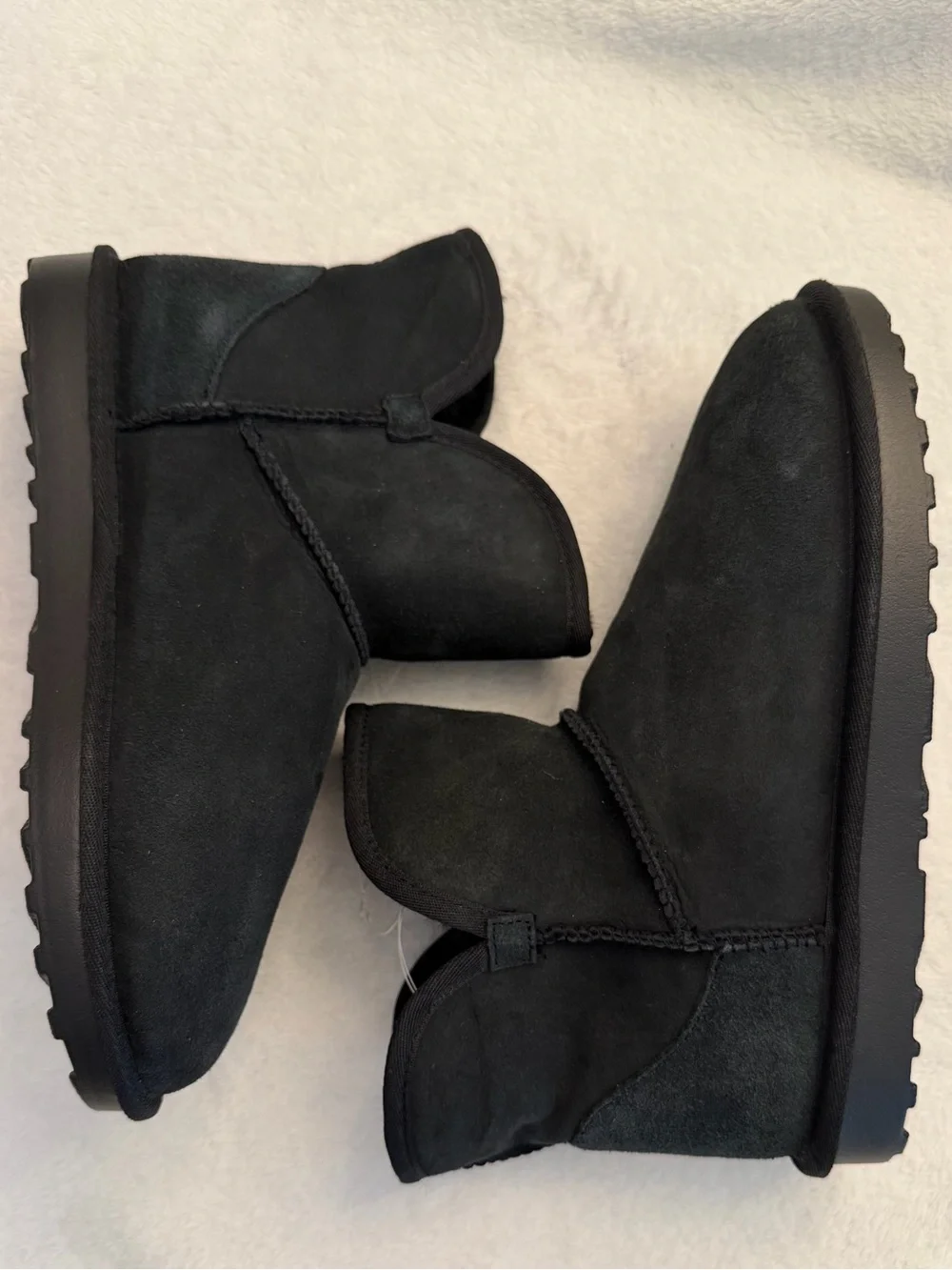 Kirkland Signature Black Short Shearling scalloped edge Boots women’s size 9